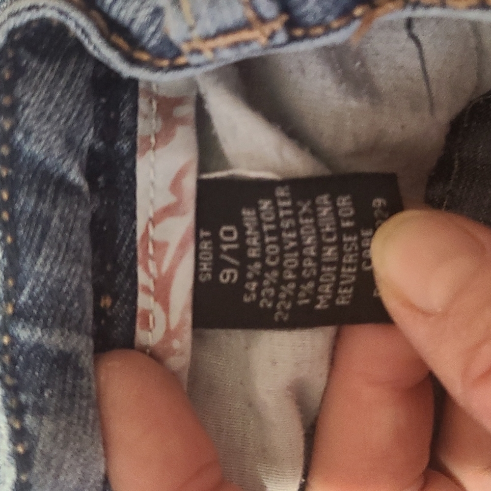 Rue 21 Blue Jeans. - Picture 4 of 4